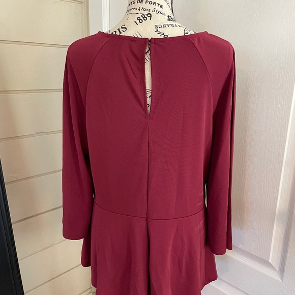 Eloquii 3/4 Sleeve Wrap Peplum Top. Size 14. - Picture 2 of 5